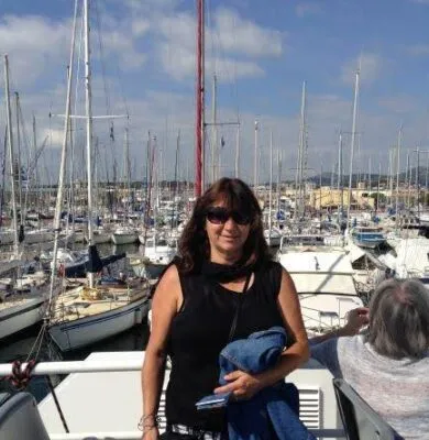 Heike Schueller, travel advisor at Travel Adventures Unlimited, smiling in a professional headshot
