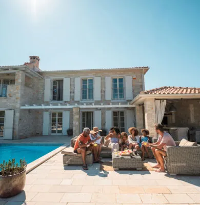 Villa & Apartment Rental