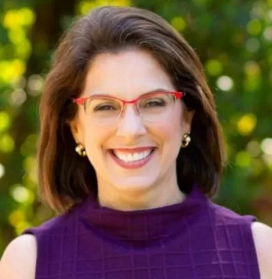 Headshot of Lauren Fahrer, travel advisor at Travel Adventures Unlimited in Walnut Creek & San Francisco, CA